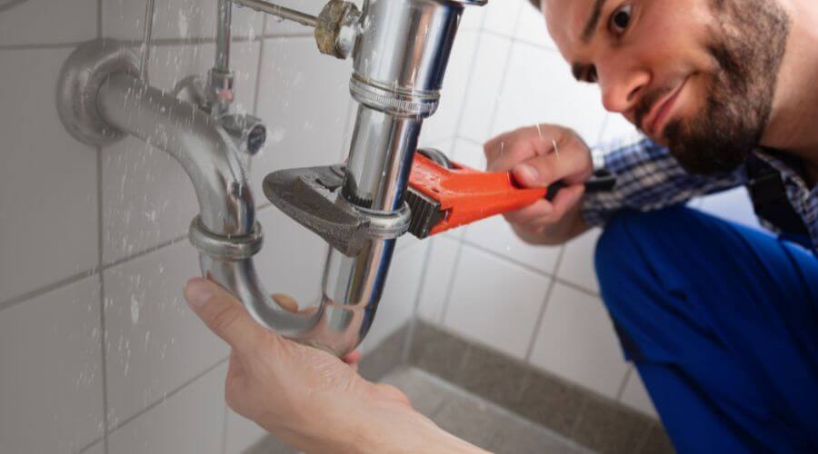 Professional same day plumber services in Wallingford, IA
